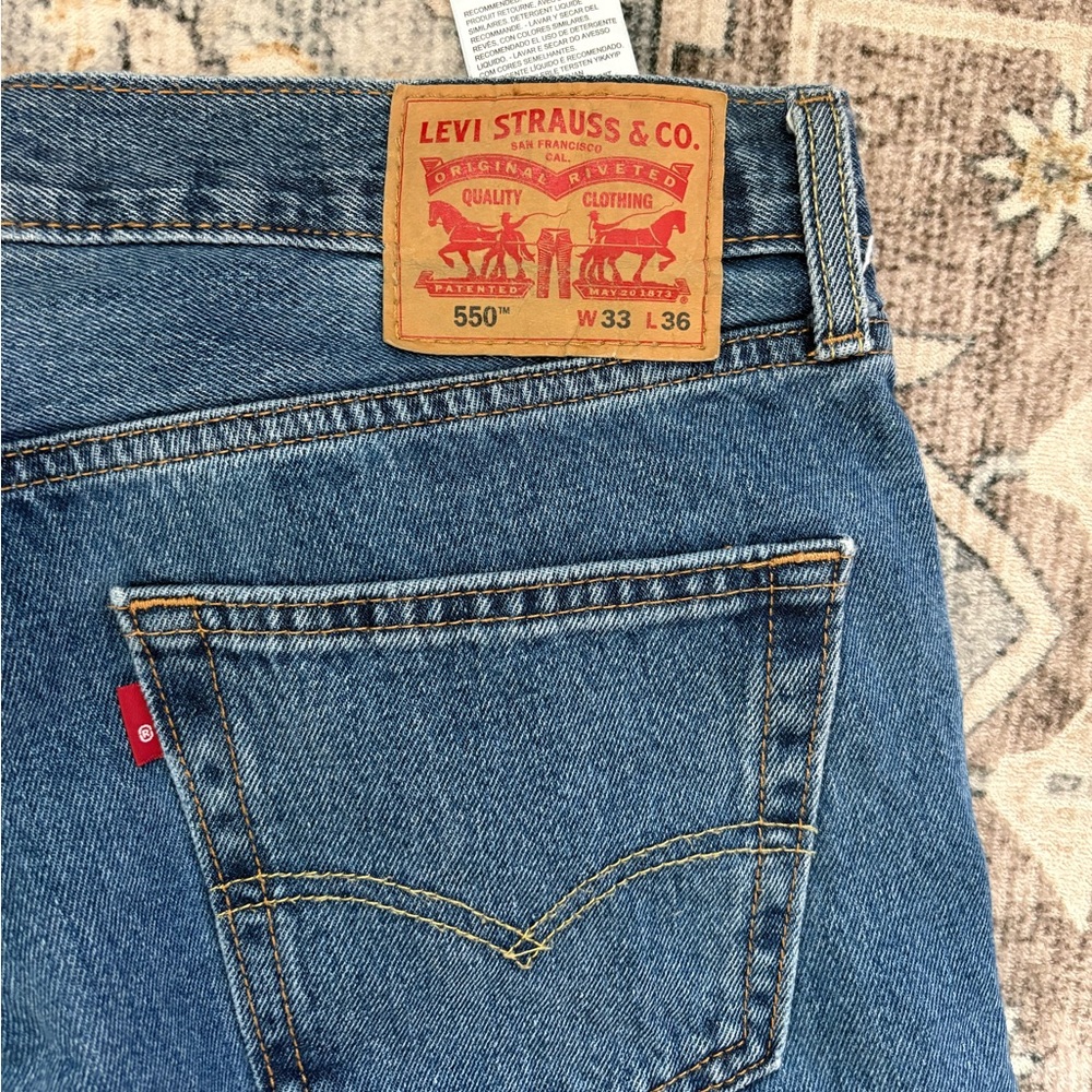 Levi Strauss & Co 550’s W33 L36